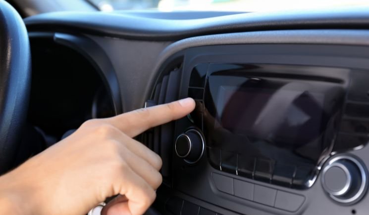 Nissan Radio Display Fading: How To Restore Radio Screen Visibility