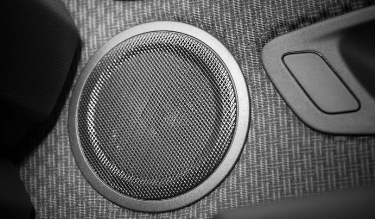 Nissan Rogue Speakers Not Working: Troubleshooting Your Nissan Rogue’s Audio System