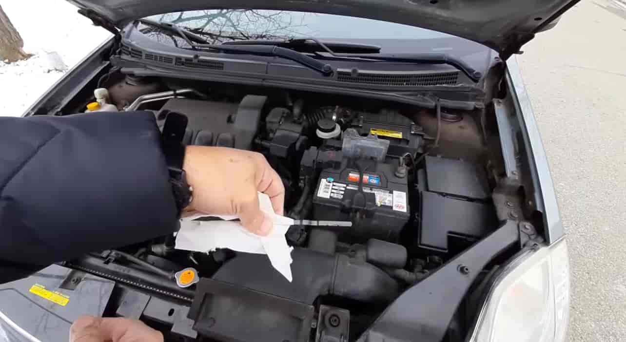 How to Check Transmission Fluid on Nissan Sentra
