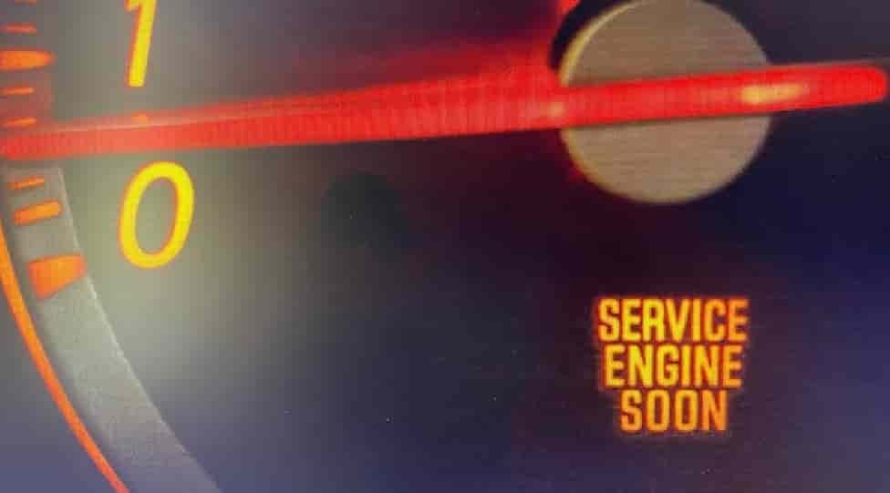 What is Service Engine Soon Light Nissan Altima