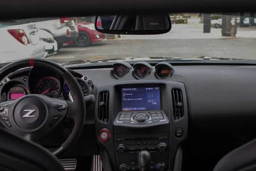 Does Nissan 370z Have Bluetooth