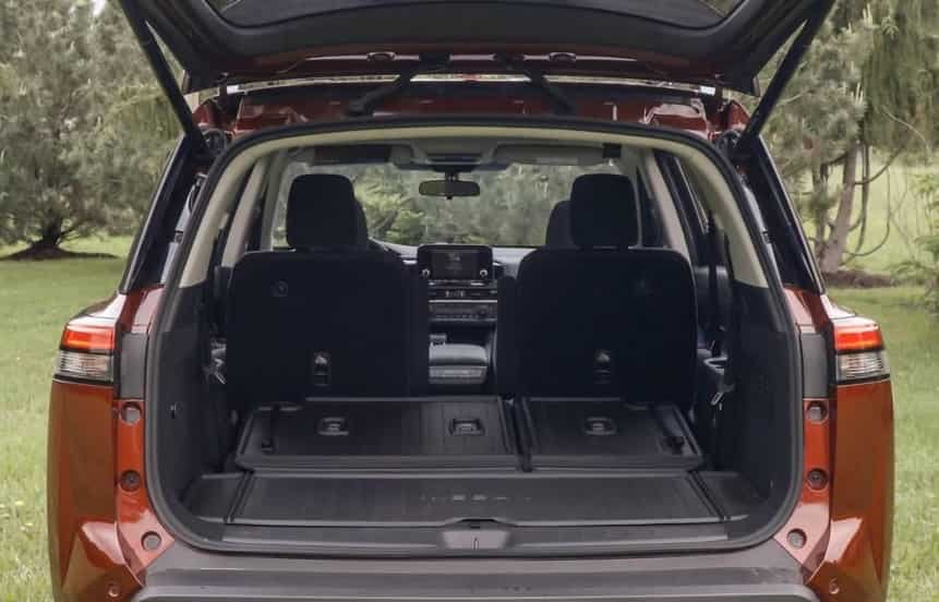 Does Nissan Pathfinder Have Power Liftgate