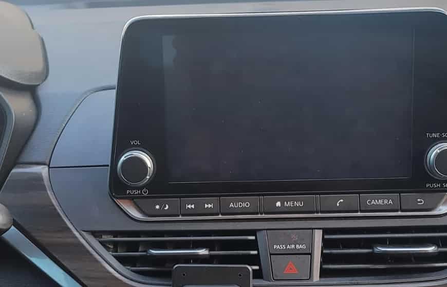 Nissan Altima Screen Black