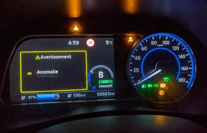 nissan leaf warning lights